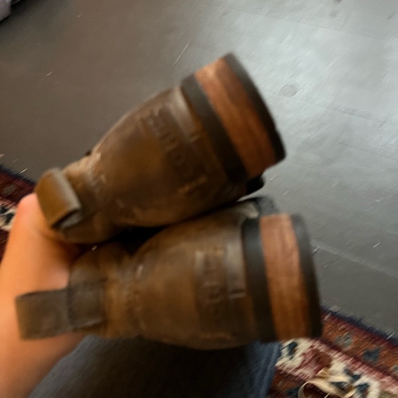 Sorel Emilie Chelsea Waterproof Ankle Boots for Ladies, size 6.5 - Picture 4 of 6